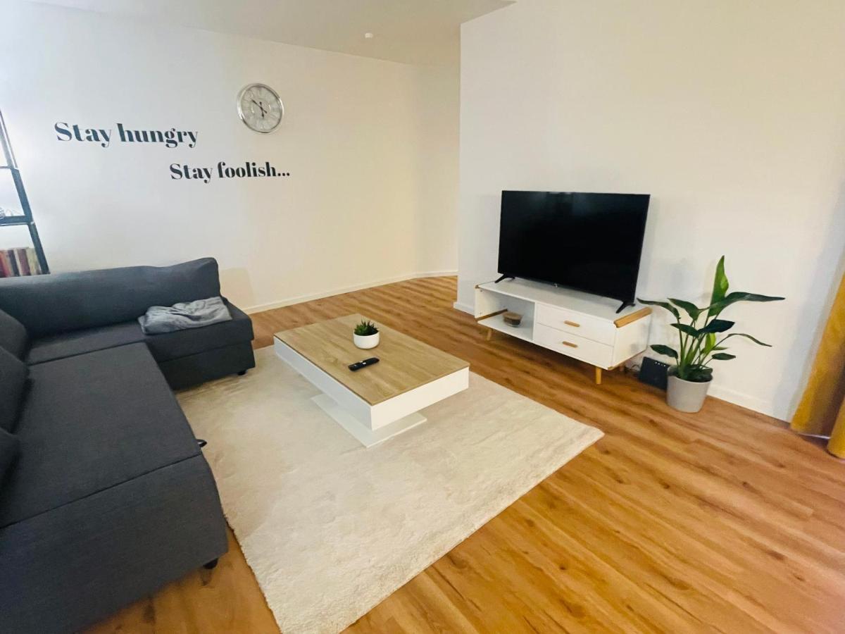 Modern * Gemuetlich * Nespresso * Terrasse * Netflix Appartement Duisburg Buitenkant foto