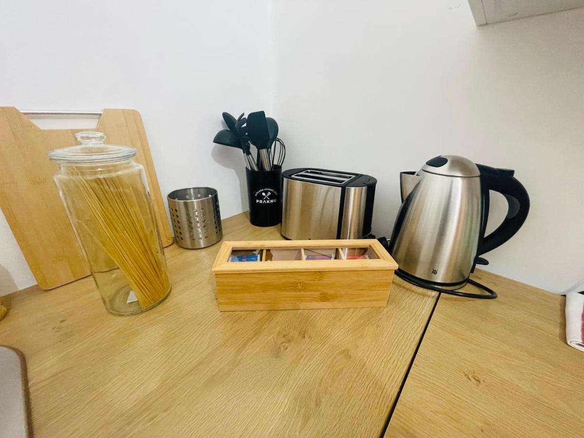 Modern * Gemuetlich * Nespresso * Terrasse * Netflix Appartement Duisburg Buitenkant foto